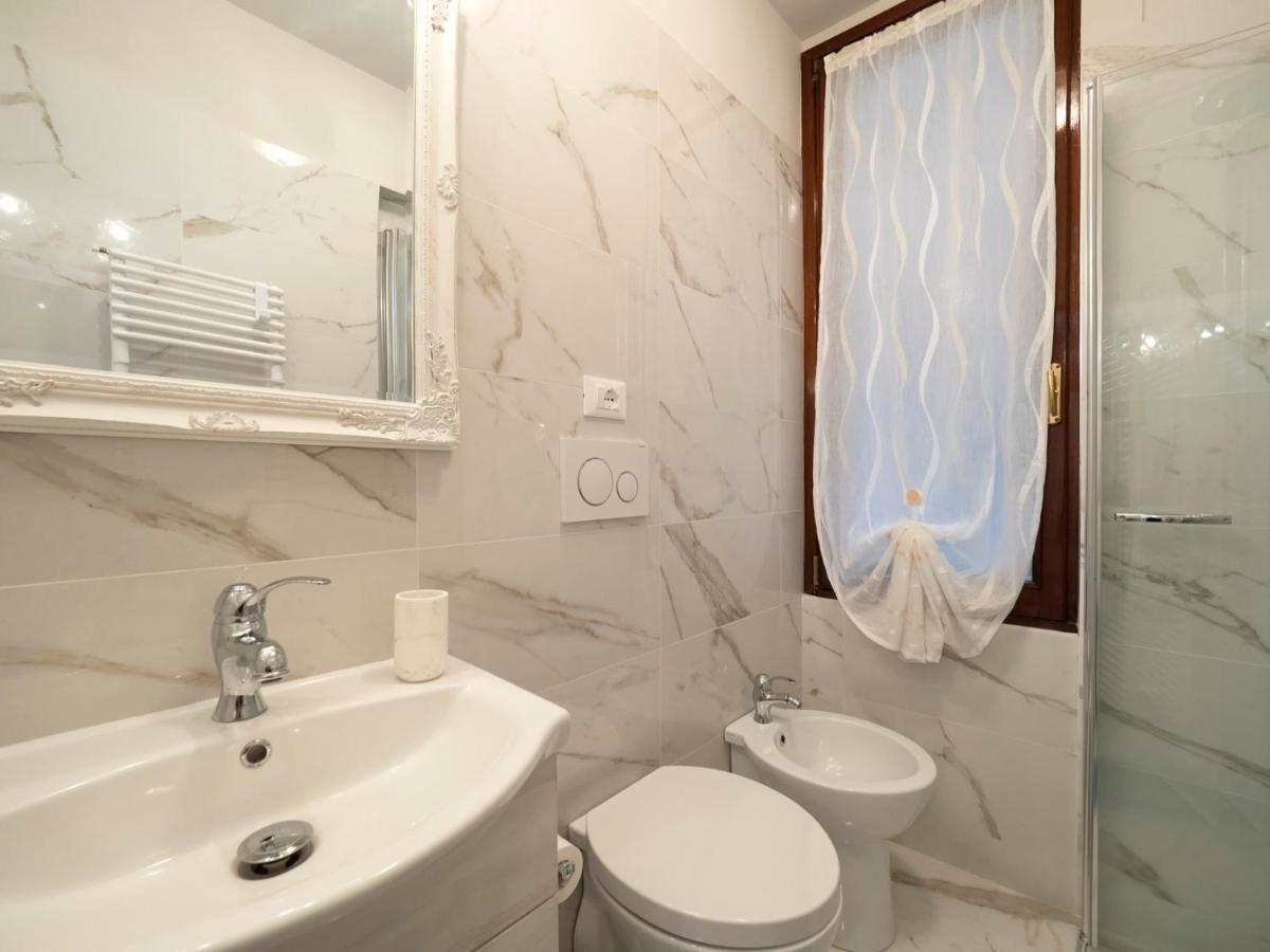 Canal Tron Venice Ngoại thất bức ảnh